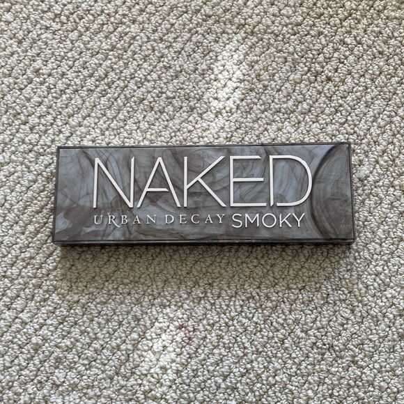 Urban Decay Naked Smoky Eyeshadow Palette Discontinued Matte Shimmer Like New - Picture 1 of 12
